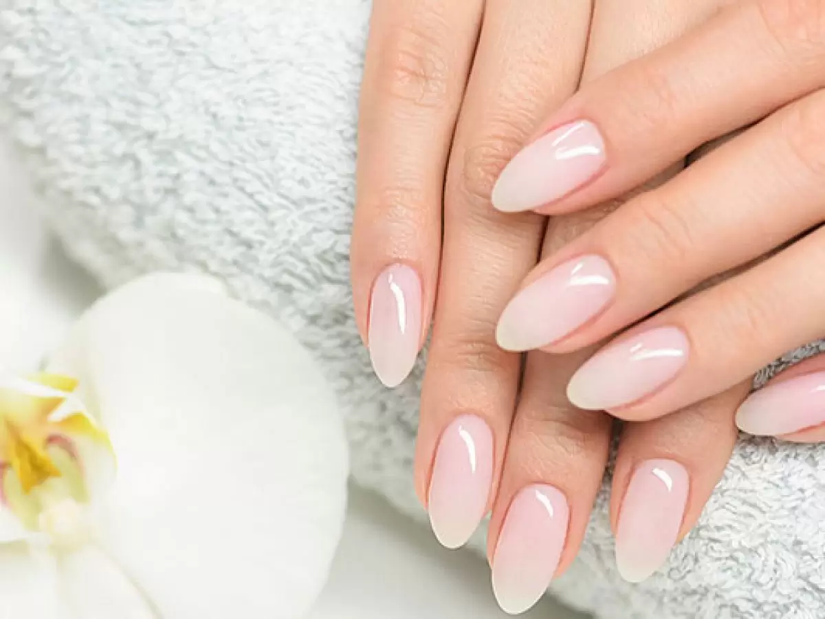 Bayraklı Protez Tırnak